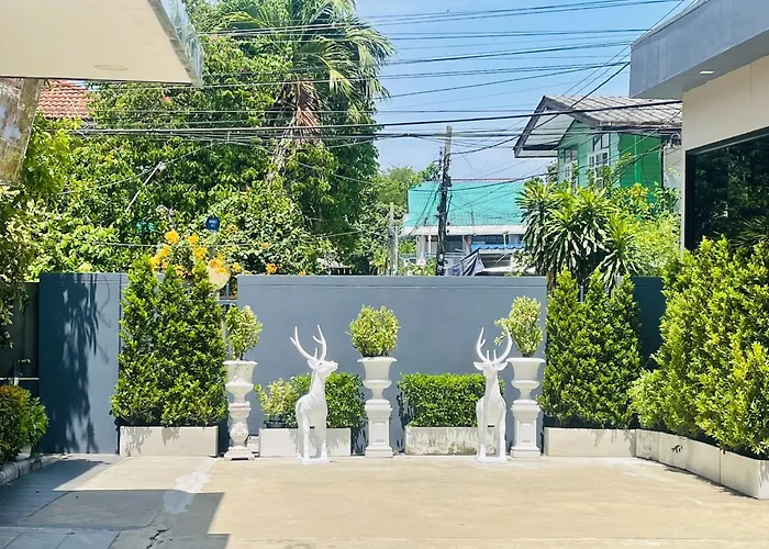 Pongsakorn Boutique